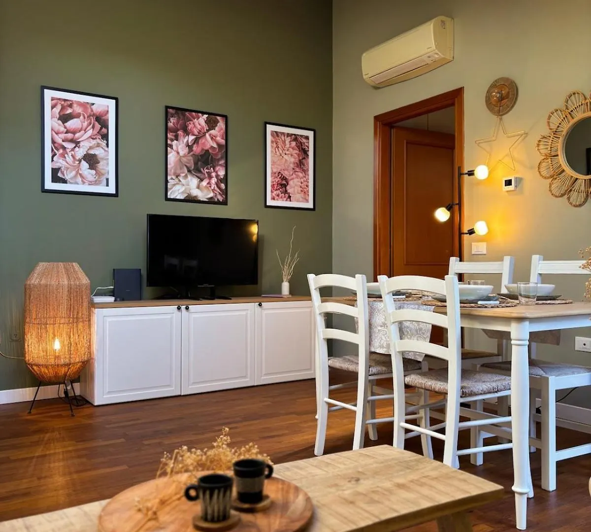 Maison Mezzanotte Mansarda Chic In Centro Con Parcheggio Privato Ravenna 0*,  İtalya